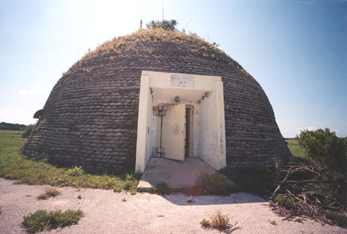 Complex 32 blockhouse